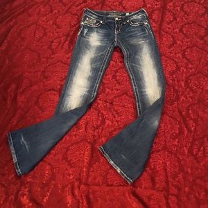 Miss Me Sz 26🧨 signature bootcut flap pocket jeans w/factory distressing GUC
